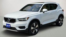 2019 Volvo XC40 T5 Momentum