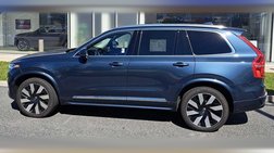 2023 Volvo XC90 Recharge T8 Ultimate Bright Theme 7P