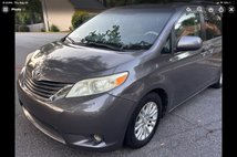 2011 Toyota Sienna XLE