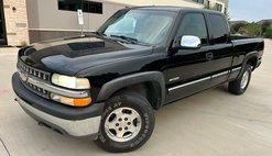 2002 Chevrolet Silverado 1500 Z71 Ext. Cab Short Bed 4WD