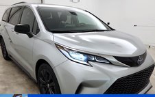 2022 Toyota Sienna XSE 7-Passenger