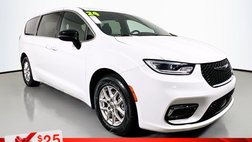2024 Chrysler Pacifica Touring