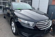 2016 Ford Taurus SEL