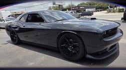 2016 Dodge Challenger 392 HEMI Scat Pack Shaker