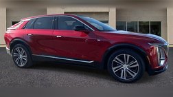 2024 Cadillac LYRIQ Luxury 2