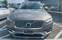 2022 Volvo XC90 Recharge T8 Inscription 7P