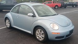 2010 Volkswagen New Beetle Base