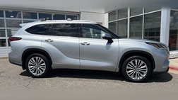2023 Toyota Highlander Hybrid Platinum