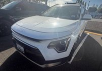2024 Kia Niro EX Touring