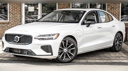 2023 Volvo S60 Recharge T8 Plus Dark Theme