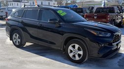 2022 Toyota Highlander LE