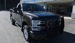 2025 Ford Super Duty F-350 XLT