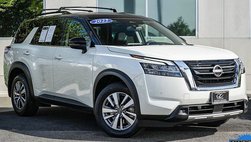 2022 Nissan Pathfinder SL