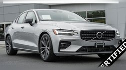 2022 Volvo S60 B5 Momentum