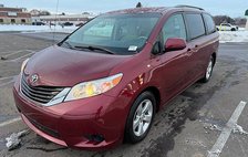 2014 Toyota Sienna LE