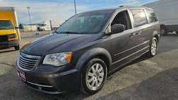 2016 Chrysler Town and Country LX