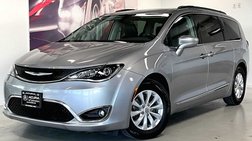 2017 Chrysler Pacifica Touring L FWD