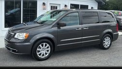 2016 Chrysler Town and Country Touring
