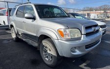 2005 Toyota Sequoia SR5