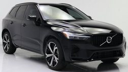 2023 Volvo XC60 Recharge T8 Ultimate Dark Theme