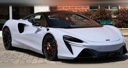 2025 McLaren Artura Base