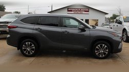 2023 Toyota Highlander Hybrid XLE