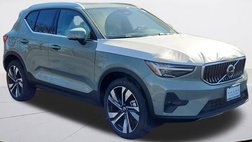 2025 Volvo XC40 B5 Ultra Bright Theme
