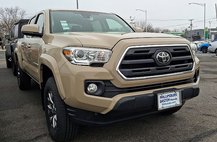 2019 Toyota Tacoma SR