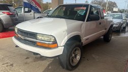 2002 Chevrolet S-10 LS