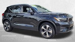 2025 Volvo XC40 B5 Core Bright Theme