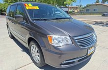 2016 Chrysler Town and Country Touring