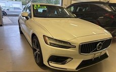 2022 Volvo S60 Recharge T8 Inscription
