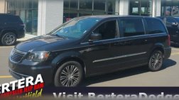 2014 Chrysler Town and Country S
