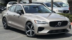 2023 Volvo S60 Recharge T8 Plus Dark Theme