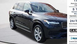 2022 Volvo XC90 T5 Momentum