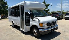 2005 Ford E-350 Base