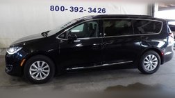 2017 Chrysler Pacifica Touring L FWD