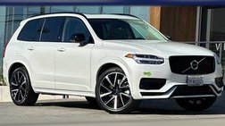 2023 Volvo XC90 Recharge T8 Ultimate Dark Theme