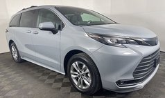 2023 Toyota Sienna Woodland Edition