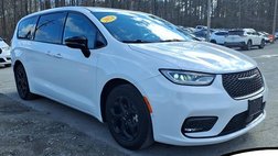 2024 Chrysler Pacifica Hybrid Select