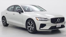 2022 Volvo S60 Recharge T8 R-Design Expression