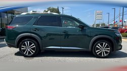 2023 Nissan Pathfinder Platinum