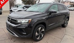 2024 Volkswagen Taos SE 4Motion