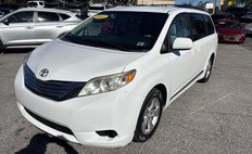 2014 Toyota Sienna LE 7-Passenger Auto Access Sea