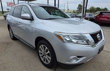 2016 Nissan Pathfinder S