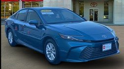 2026 Toyota Camry LE FWD