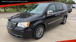 2014 Chrysler Town and Country Touring-L