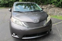 2011 Toyota Sienna XLE