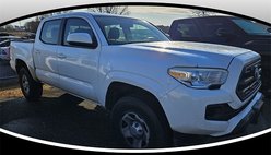 2017 Toyota Tacoma SR