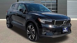 2025 Volvo XC40 B5 Plus Bright Theme